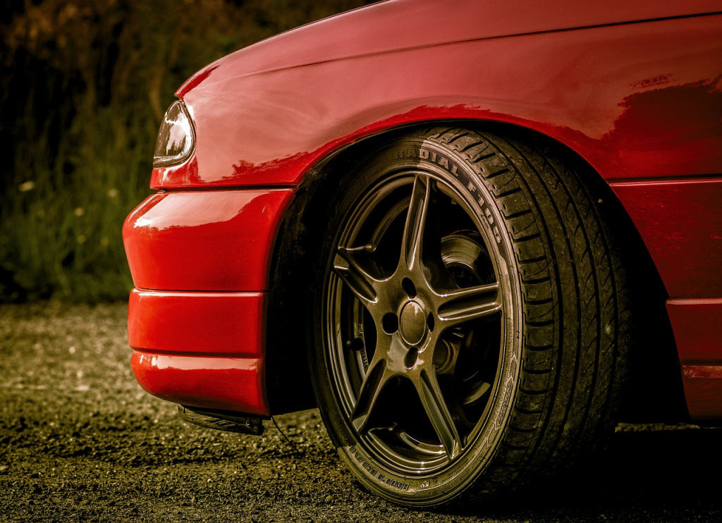 alloy wheels red car.jpg
